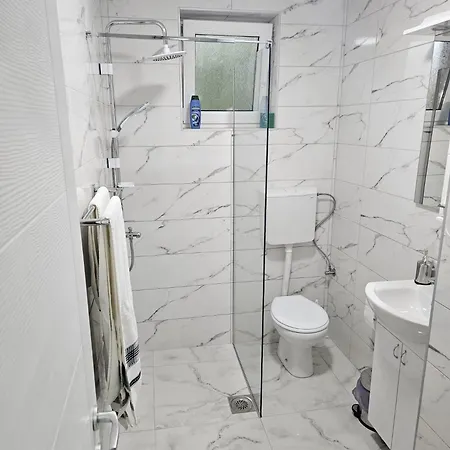 Apartment Islamovic *